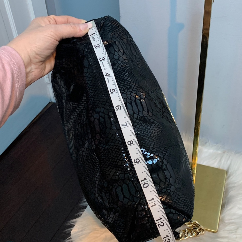Authentic Michael Kors black snake print lightweight hobo slouch bag - Picture 17 of 17